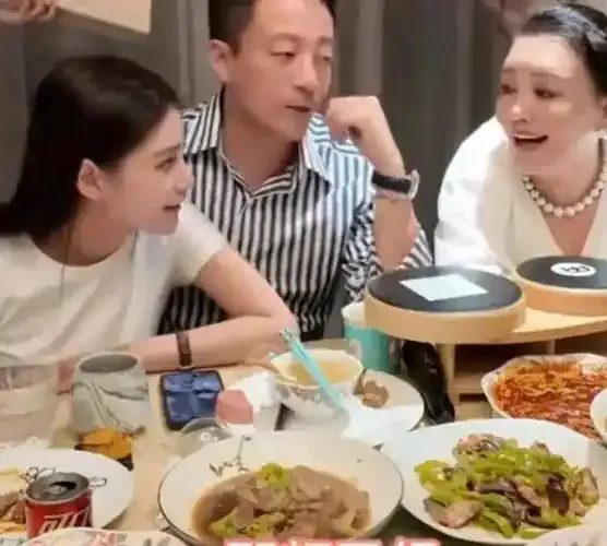 龙凤直播app热门主播截图展示图