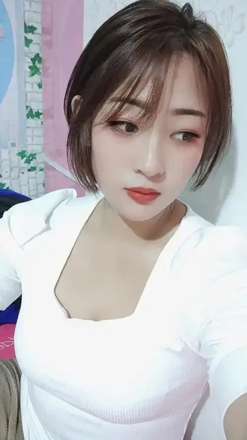 龙凤直播app精彩直播画面展示图